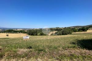 TER. RESIDENZIALE A CALVI DELL'UMBRIA