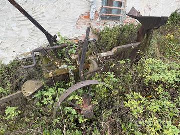 Aratro vecchio da restauro