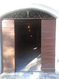 Ampio magazzino piano terra