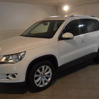 VOLKSWAGEN Tiguan 2.0 TDI DPF 4MOTION Sport & St