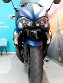 Yamaha TMAX DX