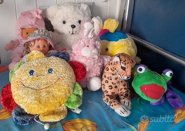 pupazzi + bambole + sbrodolina