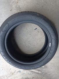 Pneumatici estivi Goodyear 