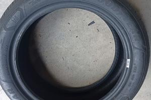 Pneumatici estivi Goodyear 