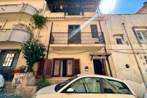 Casa indipendente a Borgetto, Via Gambino