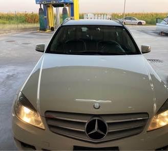 Mercedes c200  2011   320000km
