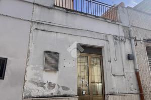 CASA INDIPENDENTE A CANOSA DI PUGLIA