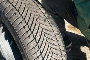 pneomatico/copertone ALLSEASON M+S  215/55ZR16