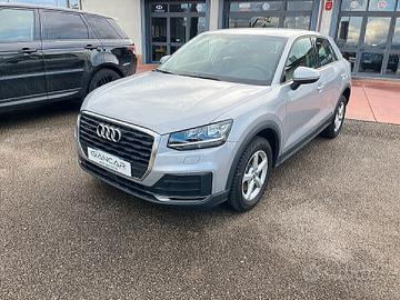 Audi Q2 35 TDI quattro S tronic Business