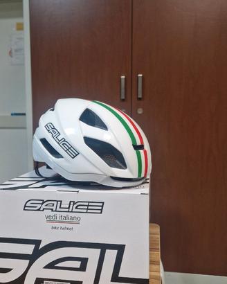 Casco Salice levante