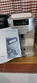 Macchina automatica per caffè espresso De Longhi