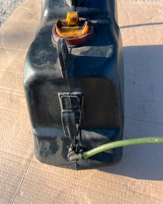 SERBATOIO BENZINA CARBURANTE BEVERLY 200 da 01-04