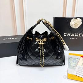 Borsa a mano piccola in pelle Chanel Hobo