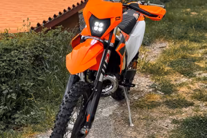 KTM 300 EXC TBI 2025 - con accessori (35 h)
