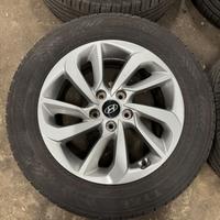 Cerchi in lega Hyundai Tucson con gomme