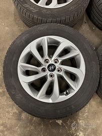 Cerchi in lega Hyundai Tucson con gomme