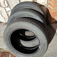 Pneumatici Good Year Ultragrip 175/65 R 15 DA NEVE