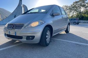 MERCEDES-BENZ A 180 CDI