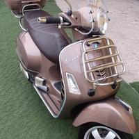 Piaggio Vespa 300 GTS - 2017