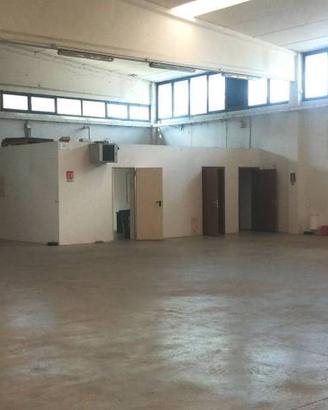 Immobile di 440 m² a Copparo