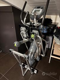 Ellittica High Muster E3000
