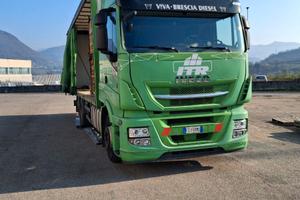 Iveco Stralys 480 a tre assi
