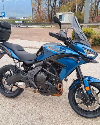 kawasaki Versys 650 2026 accessoriata