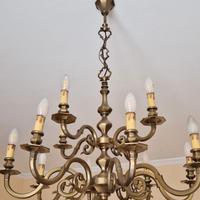 Lampadario classico in ottone