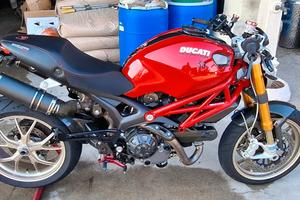 Ducati Monster 1100S