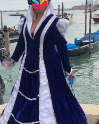 Vestito carnevale professionale