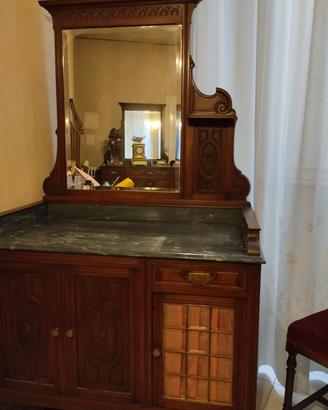 Toletta antica , legno marmo   vetri leggi dentro 