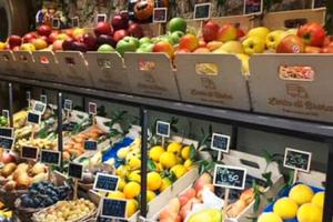 Attività commerciale di frutta e verdura