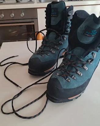 Scarponi la Scarpa Mont Blanc GTX 44,5