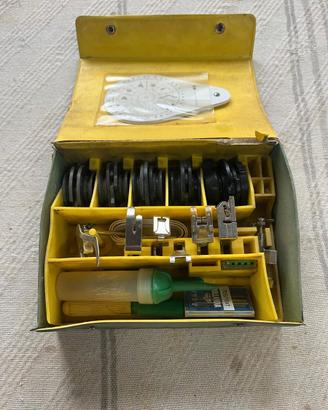 Kit accessori macchina cucire Salmoiraghi