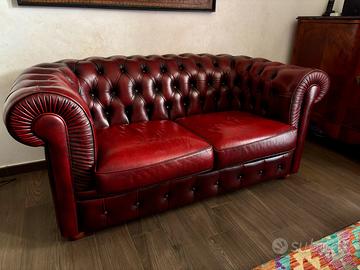 Divano Chesterfield 2 posti pelle