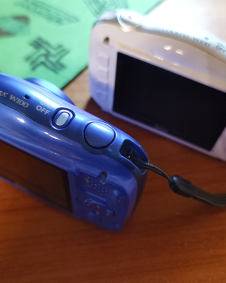 Fotocamera Nikon W 100