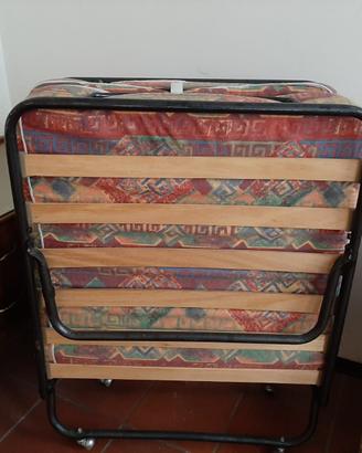 2 Letti richiudibili