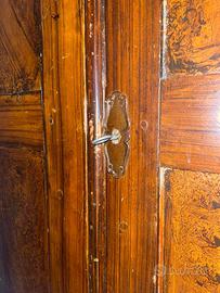 ARMADIO ANTICO ANNI 50' AD INCASTRO