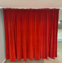 Coppia tende da teatro in velluto rosso