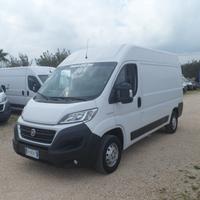 Fiat Ducato furgone medio alto