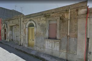 Casa doppia da ristrutturare