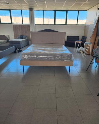 letto contenitore con piedino alto 