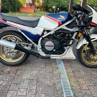 Honda VF750