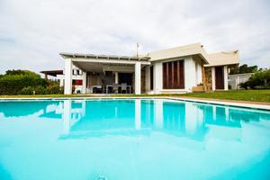 Villa pied dans l'eau con piscina - Stintino