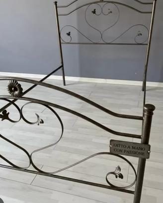 Letto singolo in ferro battuto