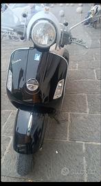 Piaggio Vespa 250 GTS - 2024