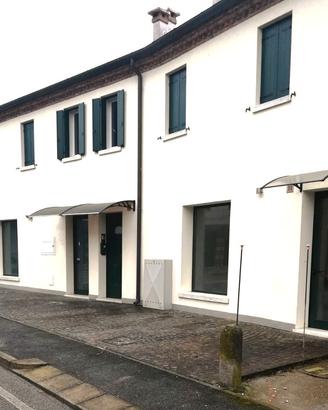 Locale commerciale/artigianale