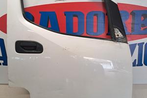 Porta anteriore destra Nissan NV200 1.5 D 2011