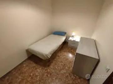 Stanza singola in Appartamento Mirandola
