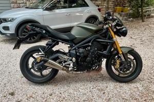 Triumph Street Triple R 675 - 2011